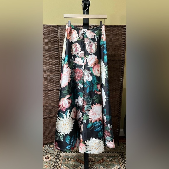 NEW Sachin & Babi Satara Floral Skirt – Size 2 - Picture 3 of 4